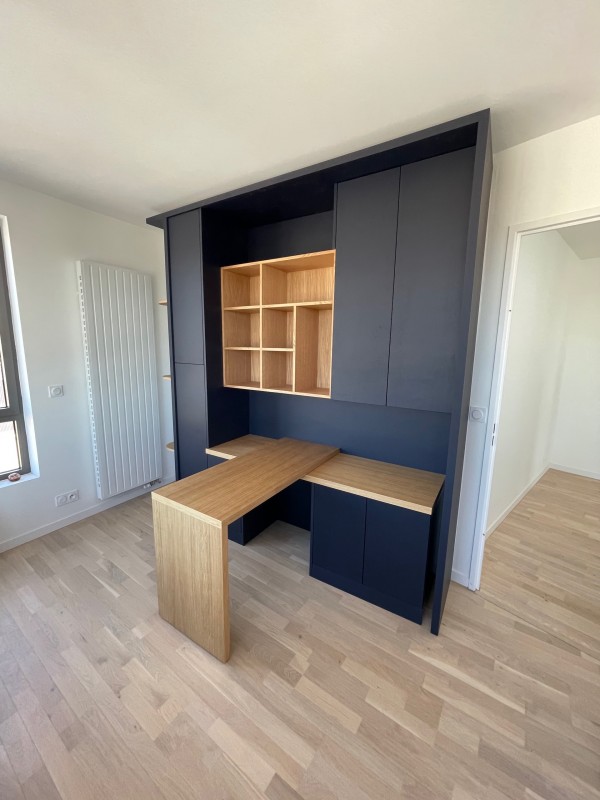  Fabrication d’un bureau sur mesure à Bordeaux